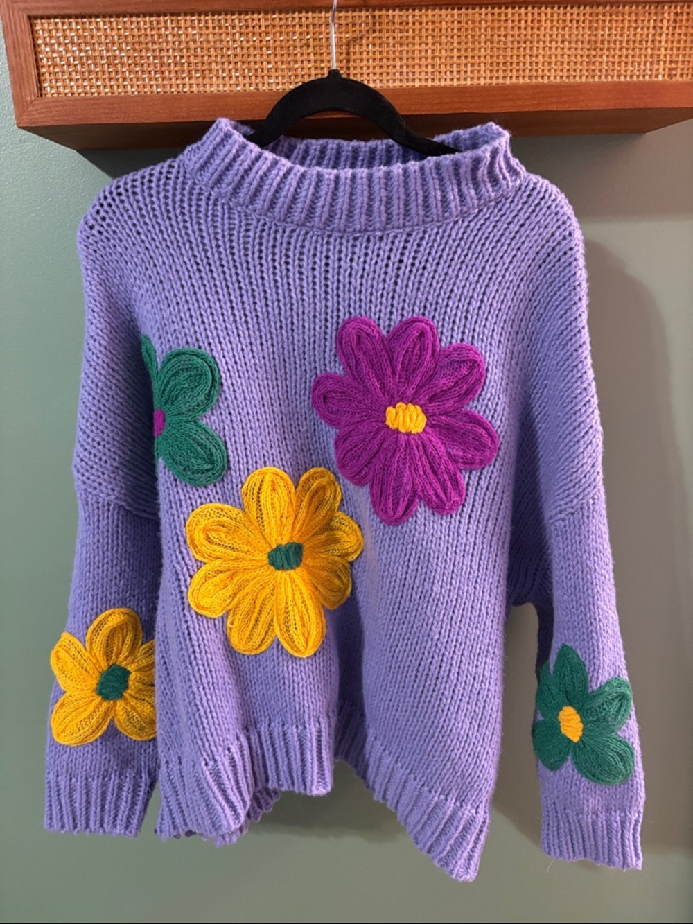 Lavender Floral Appliqué Knit Sweater - Purple